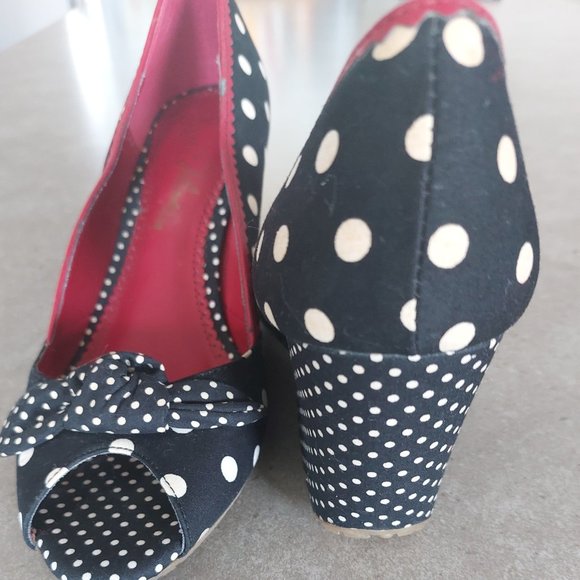SAM EDELMAN Textile Upper Wedge Peep Toe Shoe w/Bow Black White Red - Size 8.5M - Picture 10 of 15